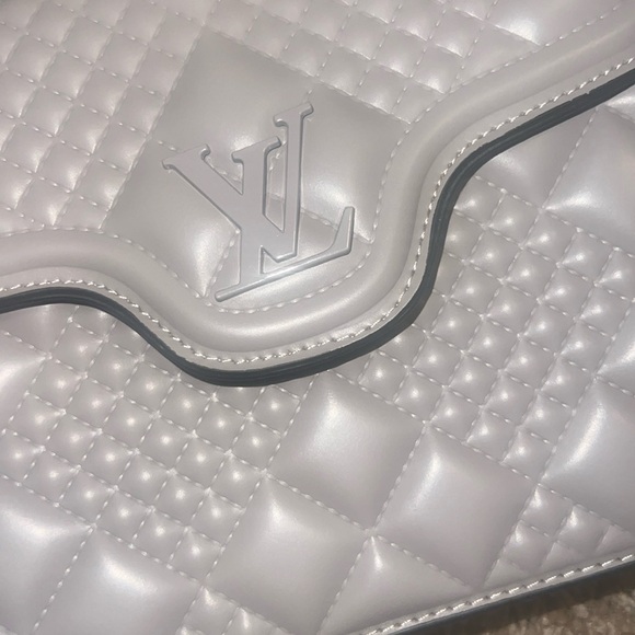 Handbag 👜 - Picture 3 of 6